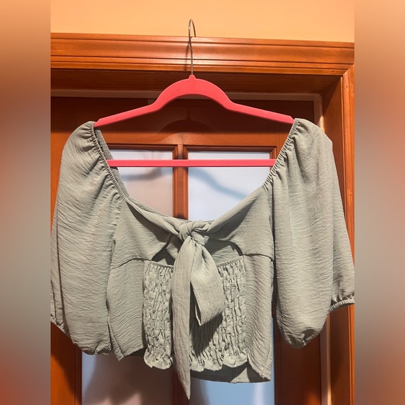 ALTAR’D STATE TURQUOISE CROPPED BLOUSE - Picture 2 of 5